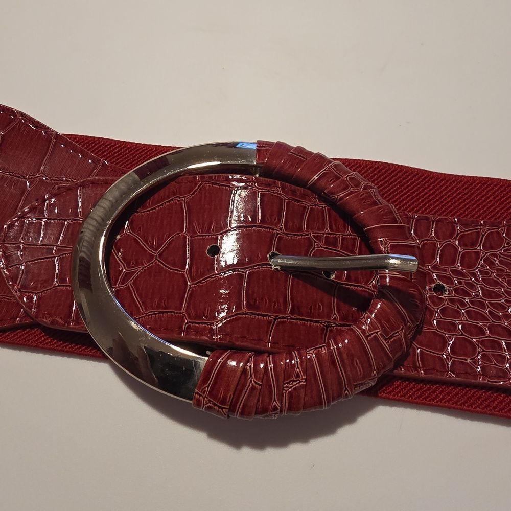 Red Crocodile Pattern Front Buckle Belt Elastic Strecht Belt 34"-44"